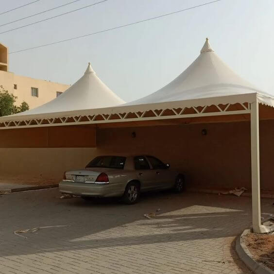 المظلات الهرمية
