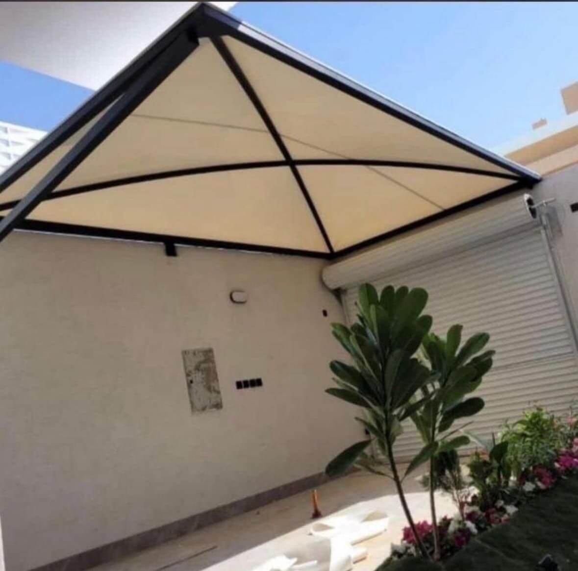 مظلات الخرج