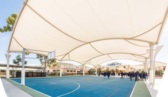 مظلات ملاعب الرياض